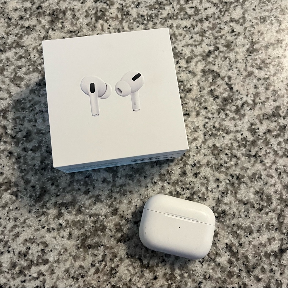AirPods Pro 1st Gen (Left AirPod not working)